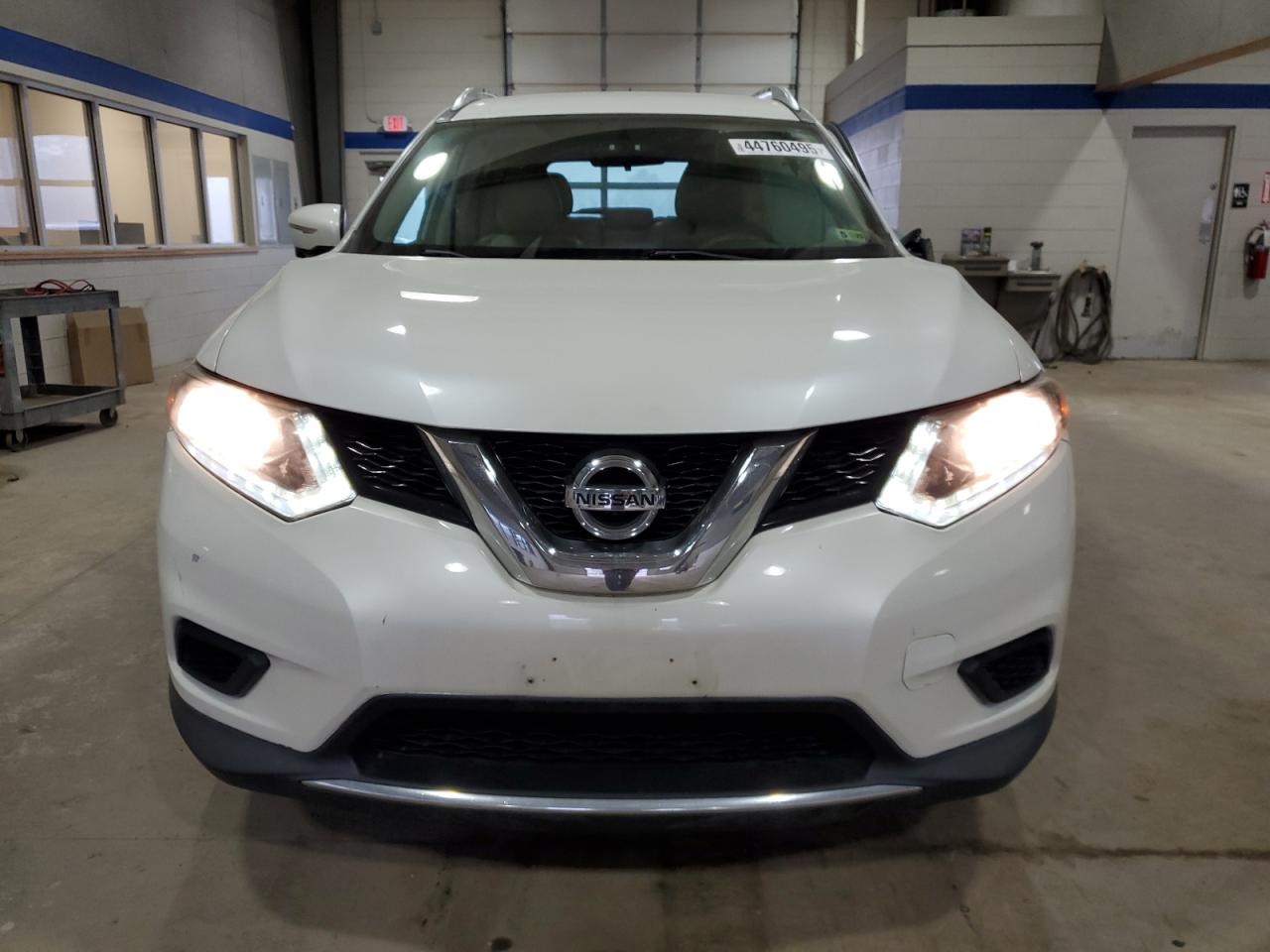 2015 Nissan Rogue VIN KNMAT2MV8FP524669 Copart auction photo, side damage thumbnail 5