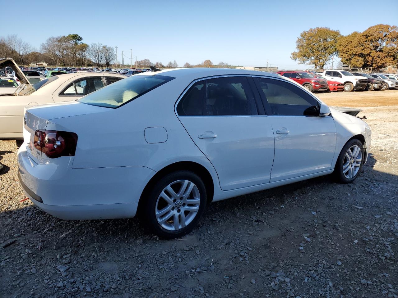 2010 Volkswagen Jetta VIN 3VWRL7AJ8AM182881 Copart auction photo, front end damage thumbnail 3