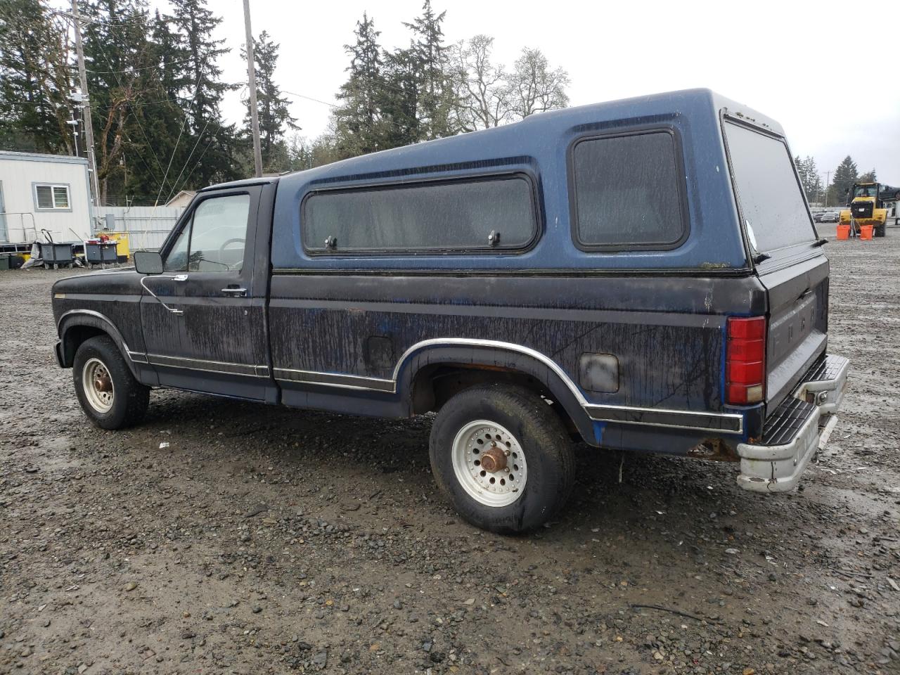 1986 Ford F-150 VIN 2FTDF15Y2GCB58735 Copart auction photo, minor dent/scratches damage thumbnail 2