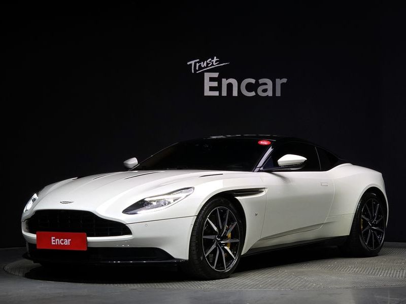 2017 Aston Martin DB11 VIN SCFRMFAV2HGL01673 - Encar auction photo