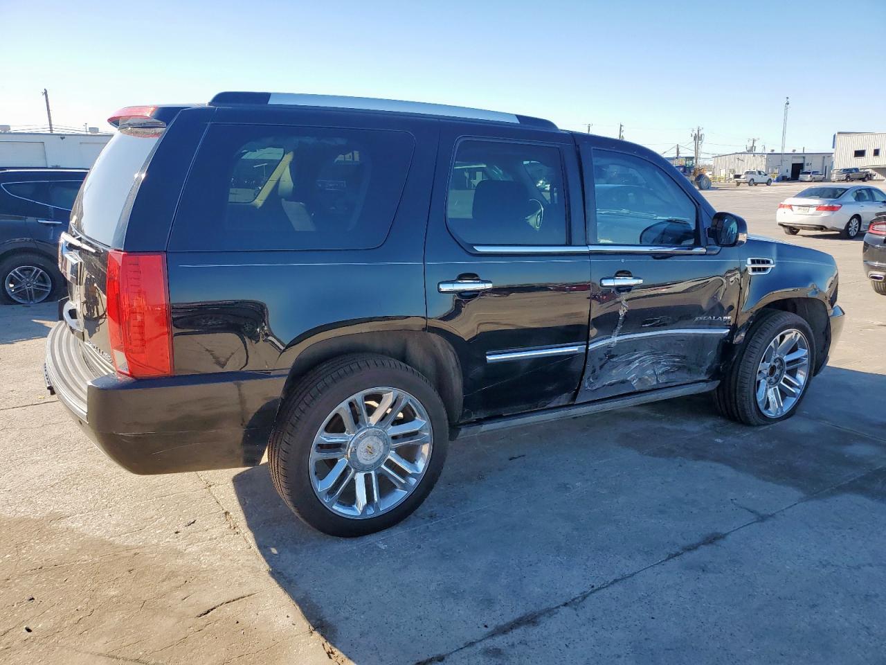 2013 Cadillac Escalade VIN 1GYS3DEF8DR299804 Copart auction photo, side damage thumbnail 3