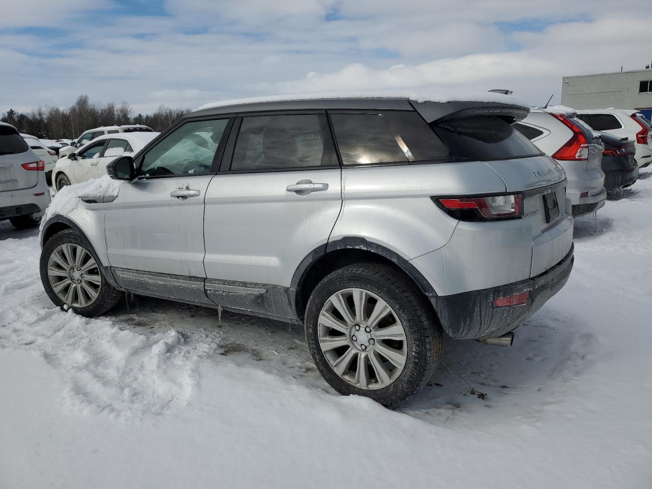2016 Land Rover Range Rover VIN SALVP2BG1GH093686 Copart auction photo, front end / undercarriage damage thumbnail 2