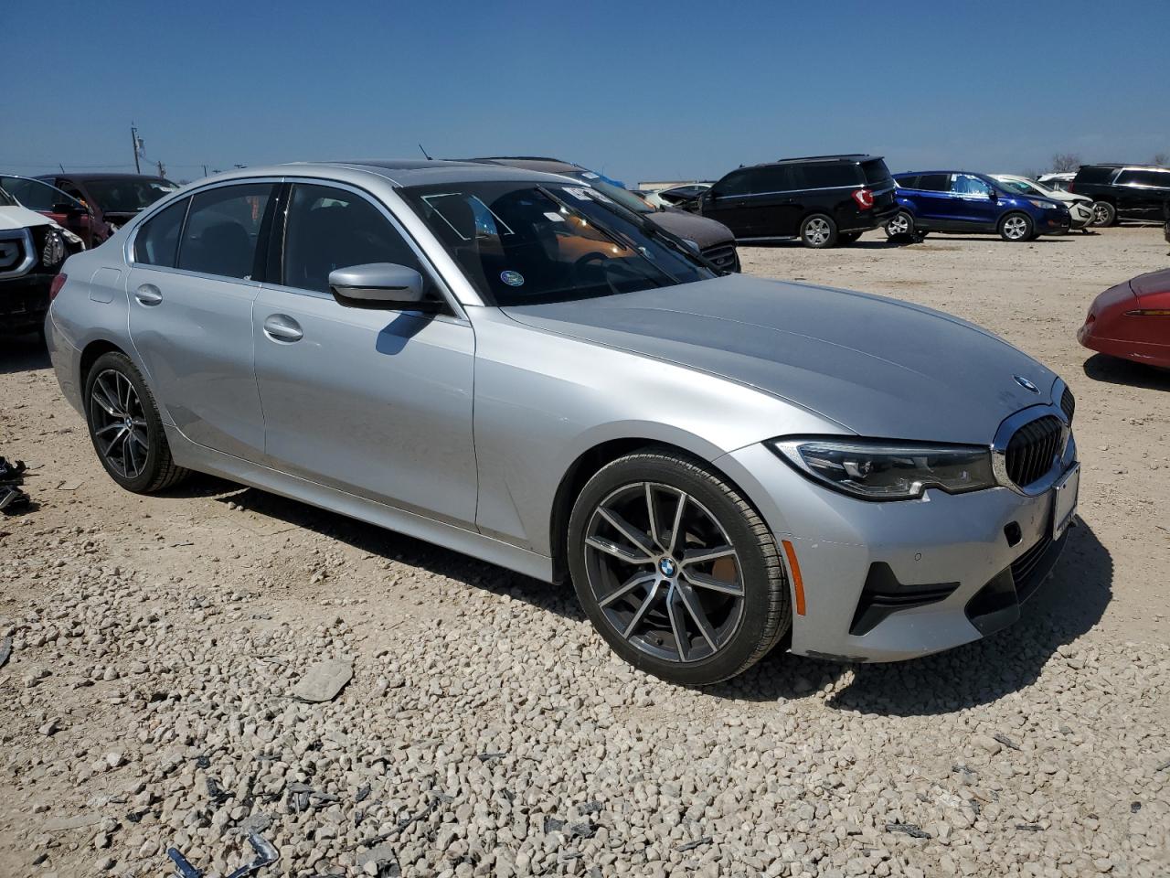 2019 BMW 3er VIN WBA5R1C59KAK11930 Copart auction photo, minor dent/scratches damage thumbnail 4