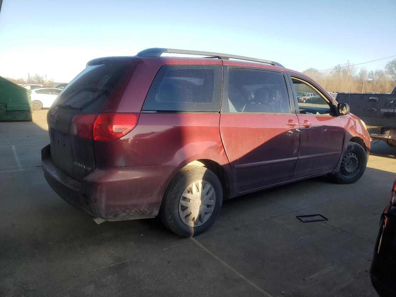 2006 Toyota Sienna VIN 5TDZA23C36S508538 Copart auction photo, burn damage thumbnail 3