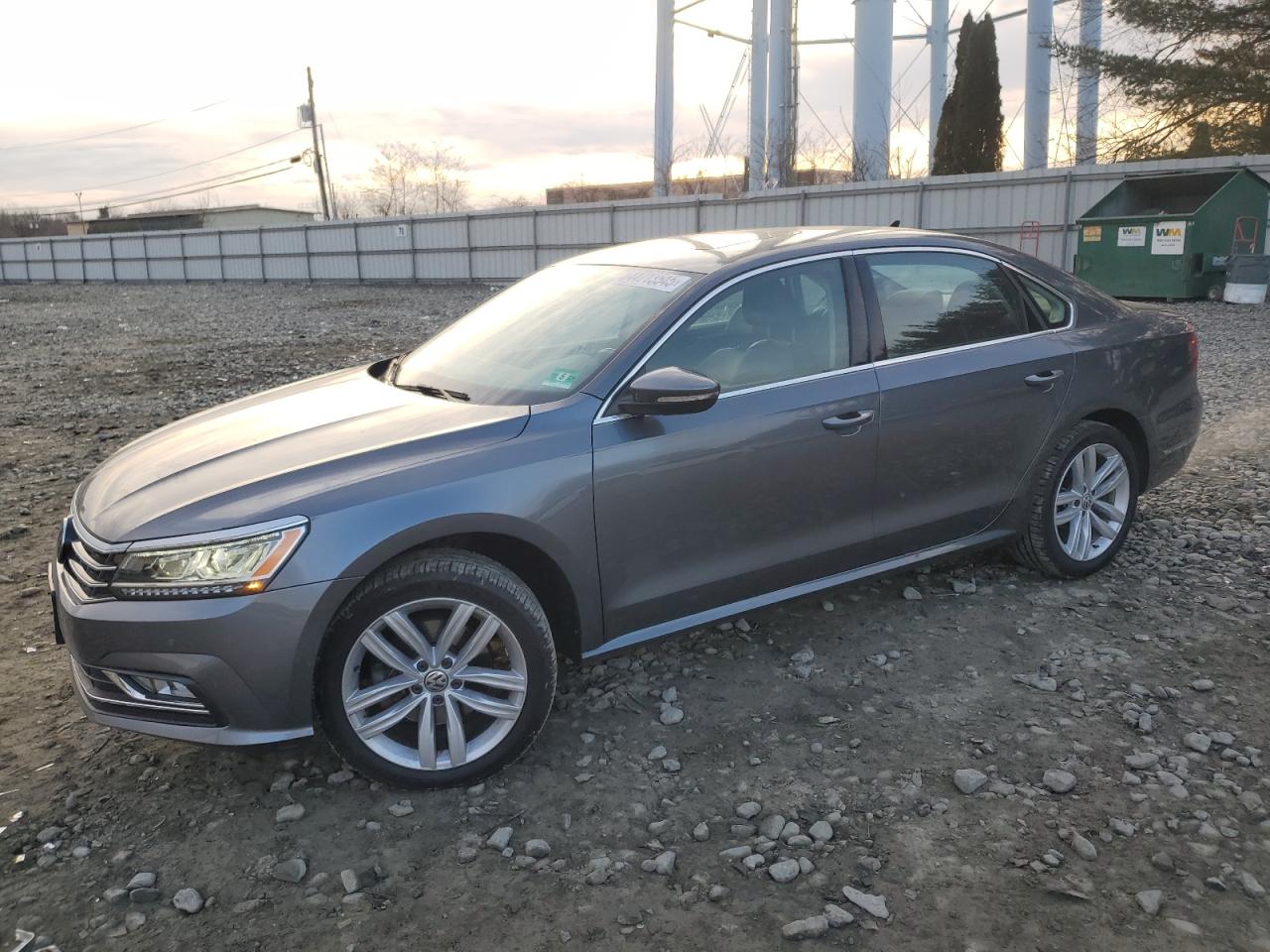 2018 Volkswagen Passat VIN 1VWBA7A32JC021100
