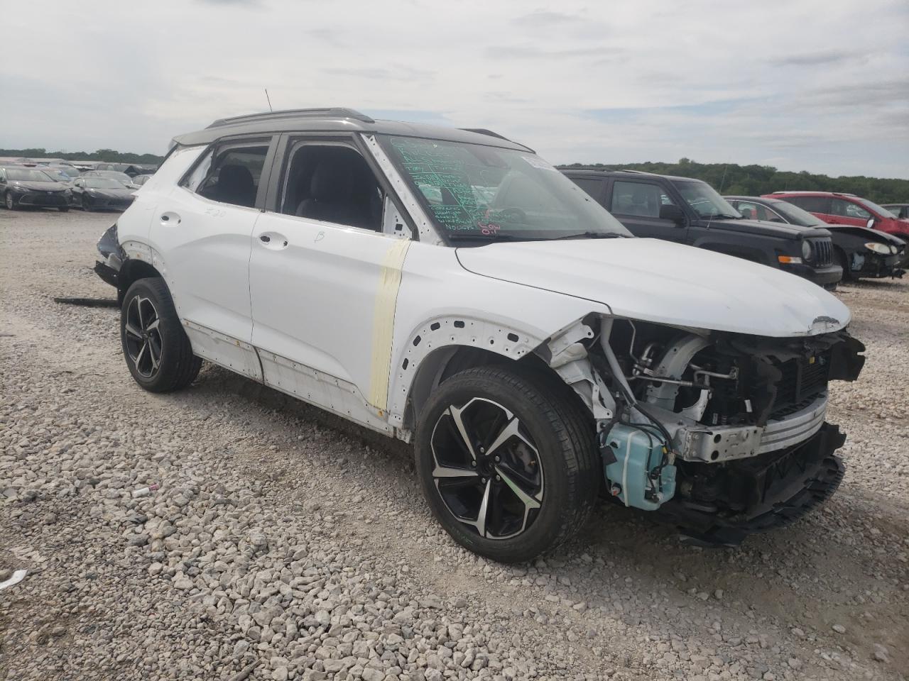 2021 Chevrolet TrailBlazer VIN KL79MTSL2MB058803 Copart auction photo, all over damage thumbnail 4