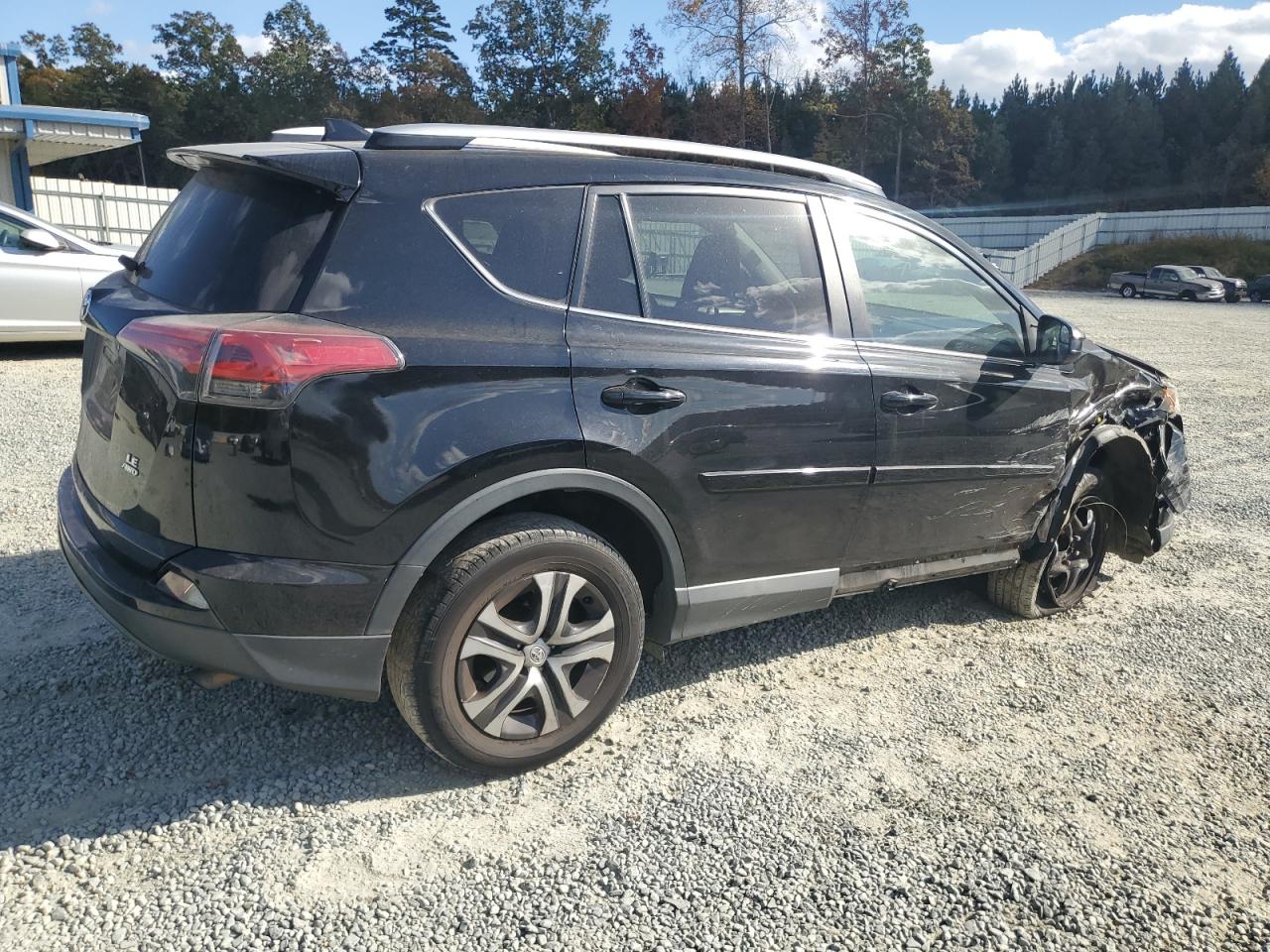 2016 Toyota RAV 4 VIN 2T3BFREV1GW525350 Copart auction photo, front end / side damage thumbnail 3