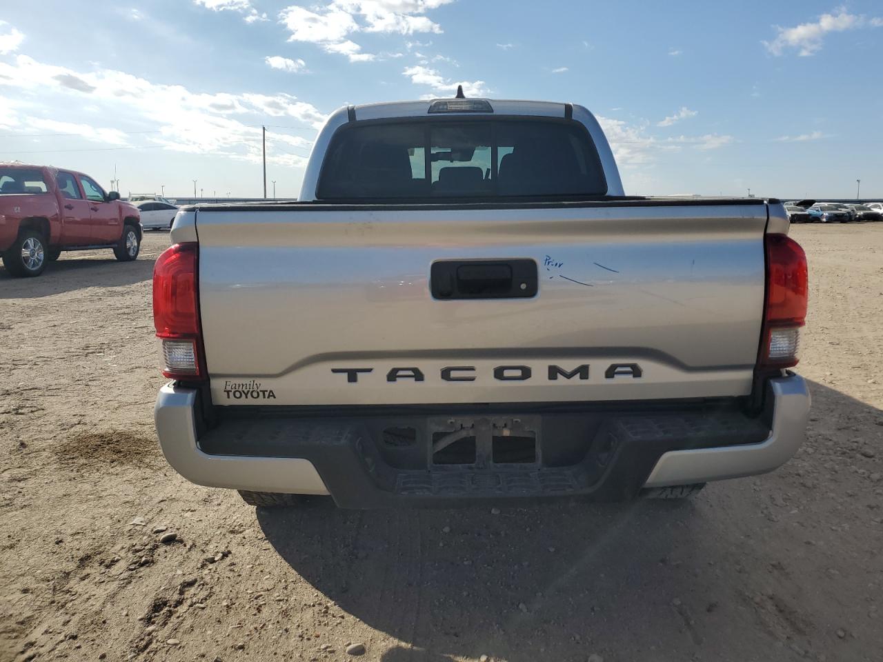 2022 Toyota Tacoma VIN 3TYAX5GN2NT060966 Copart auction photo, frame damage / minor dent/scratches damage thumbnail 6