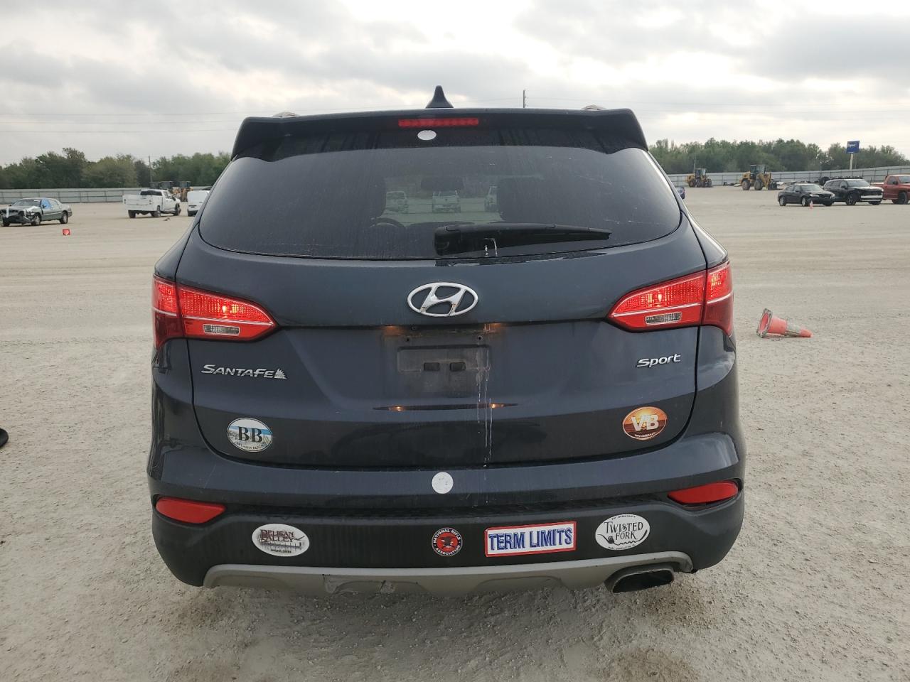 2014 Hyundai Santa Fe VIN 5XYZU3LB7EG143510 Copart auction photo, front end damage thumbnail 6