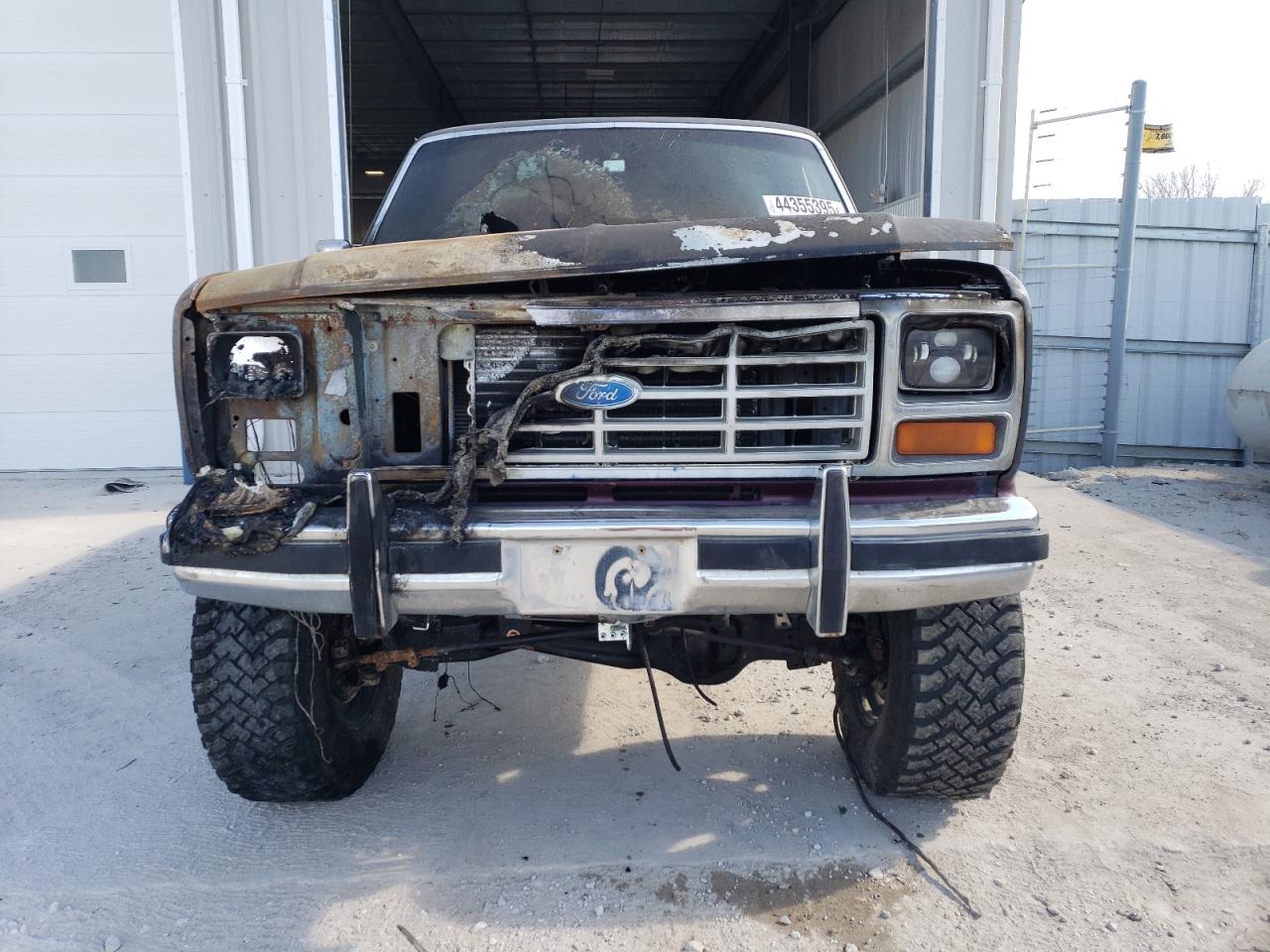 1985 Ford F-150 VIN 1FTDF15YXFPB27178 Copart auction photo, burn - engine / hail damage thumbnail 5