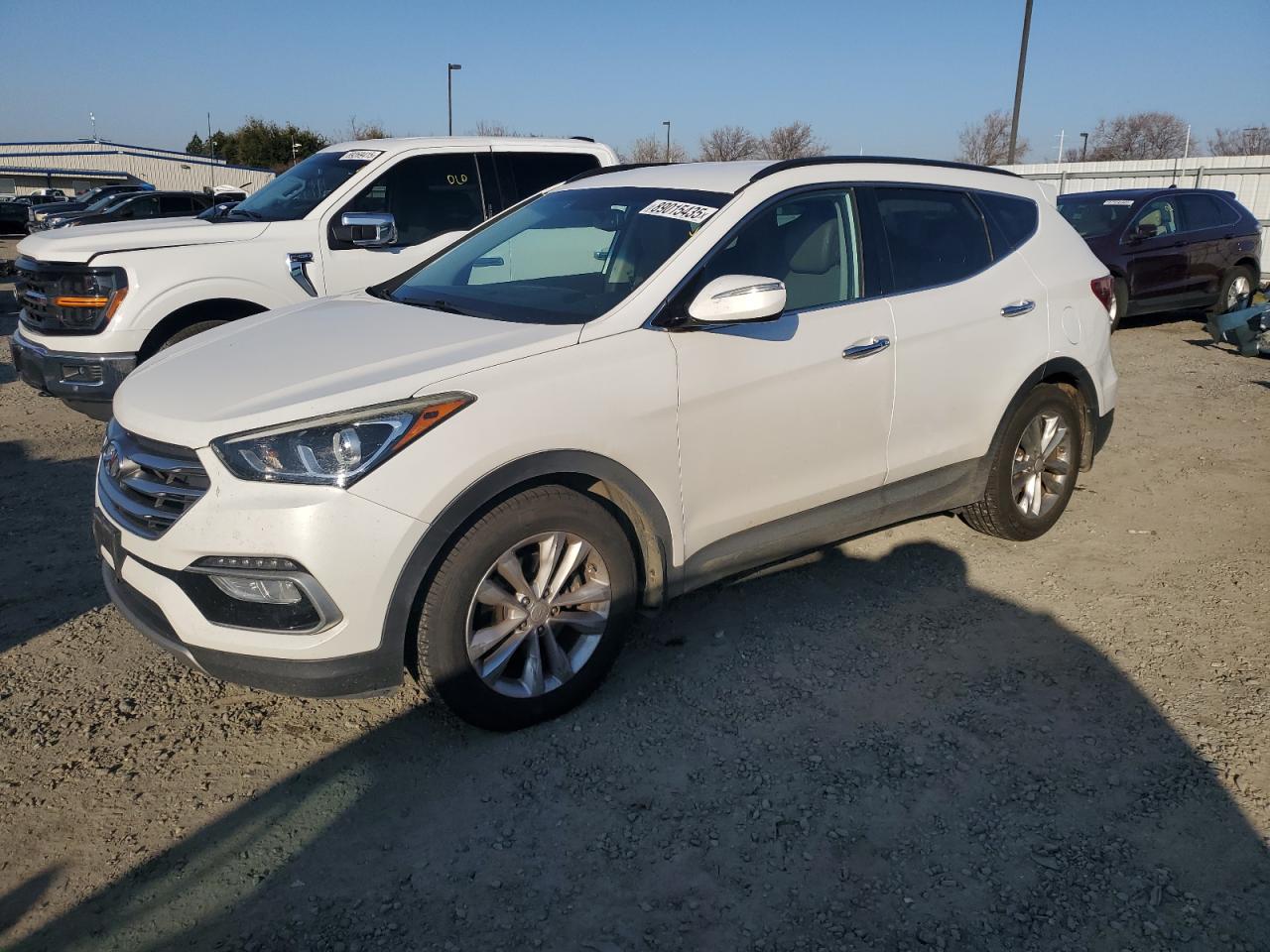 2017 Hyundai Santa Fe VIN 5XYZU4LA0HG470400