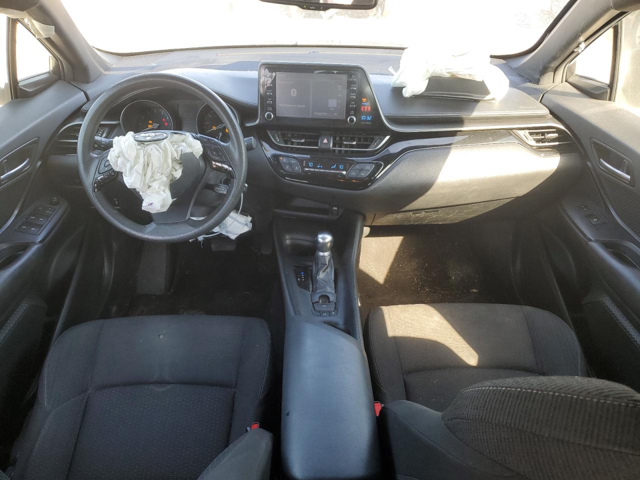 2019 Toyota C-HR VIN JTNKHMBX4K1035720 Copart auction photo, front end damage thumbnail 8