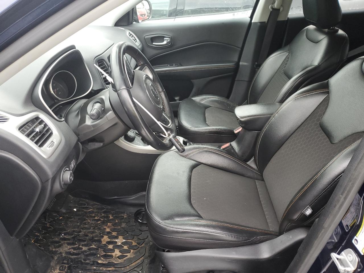 2020 Jeep Compass VIN 3C4NJDBB1LT228833 Copart auction photo, front end / rear end damage thumbnail 7