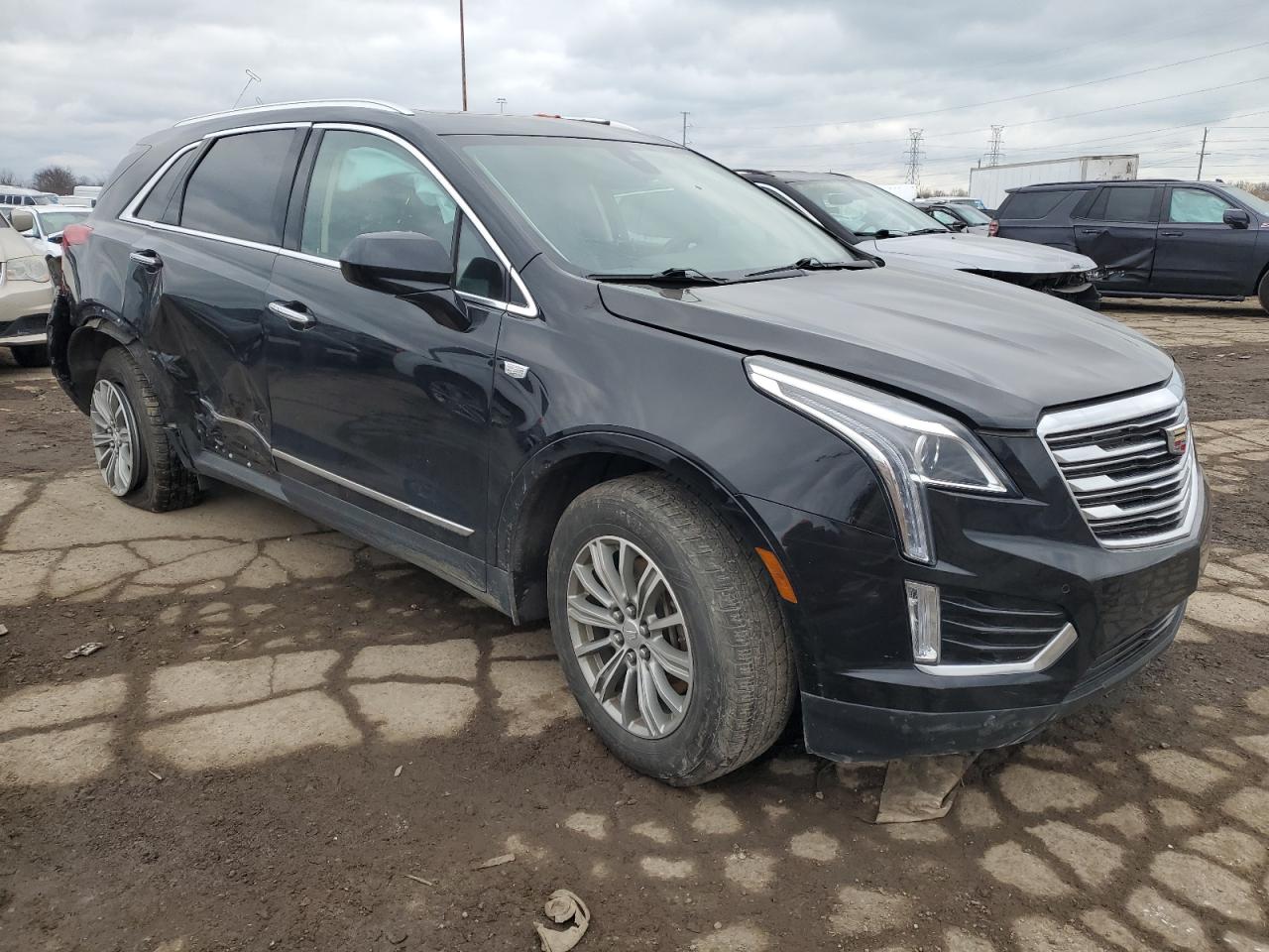 2019 Cadillac XT5 VIN 1GYKNDRS9KZ193926 Copart auction photo, rear end / side damage thumbnail 4