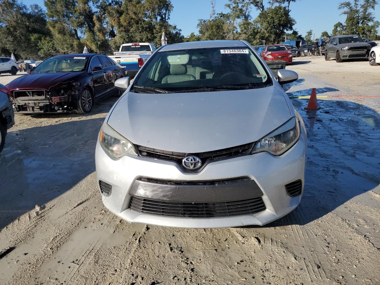 2015 Toyota Corolla VIN 2T1BURHE8FC353666 Copart auction photo, rear end / minor dent/scratches damage thumbnail 5