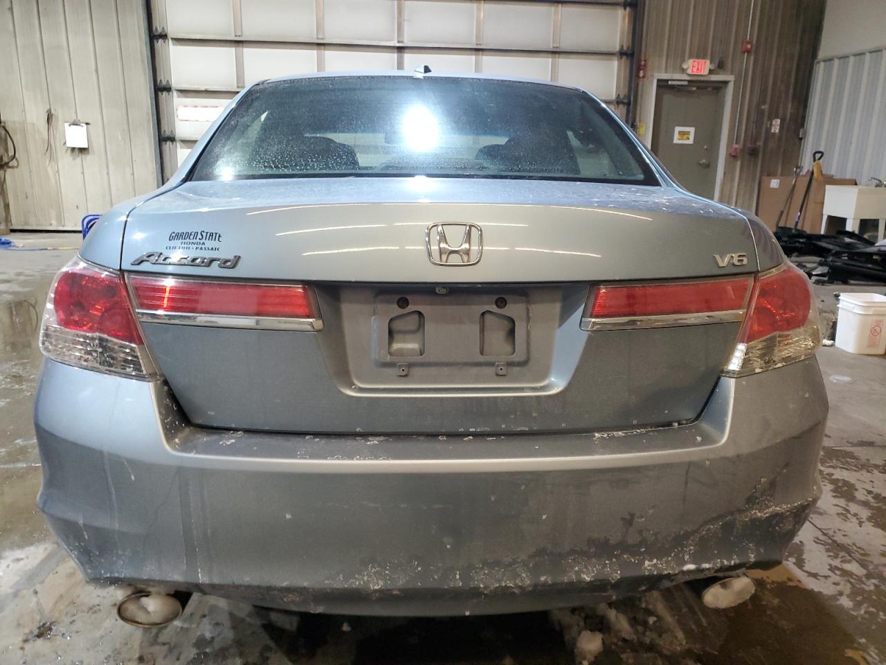 2011 Honda Accord VIN 1HGCP3F84BA005756 Copart auction photo, front end / minor dent/scratches damage thumbnail 6