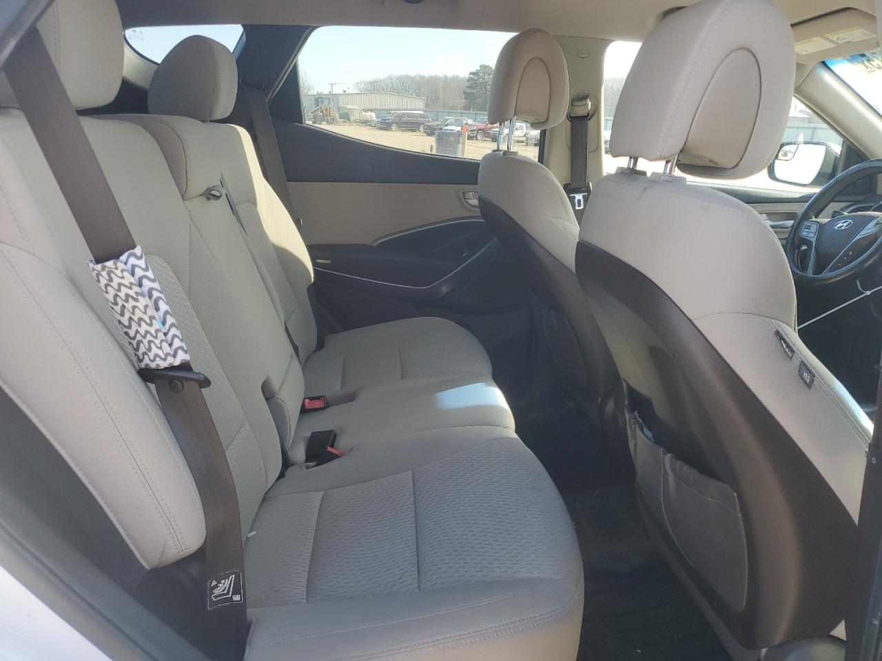 2018 Hyundai Santa Fe VIN 5NMZT3LB5JH059415 Copart auction photo, front end / minor dent/scratches damage thumbnail 11