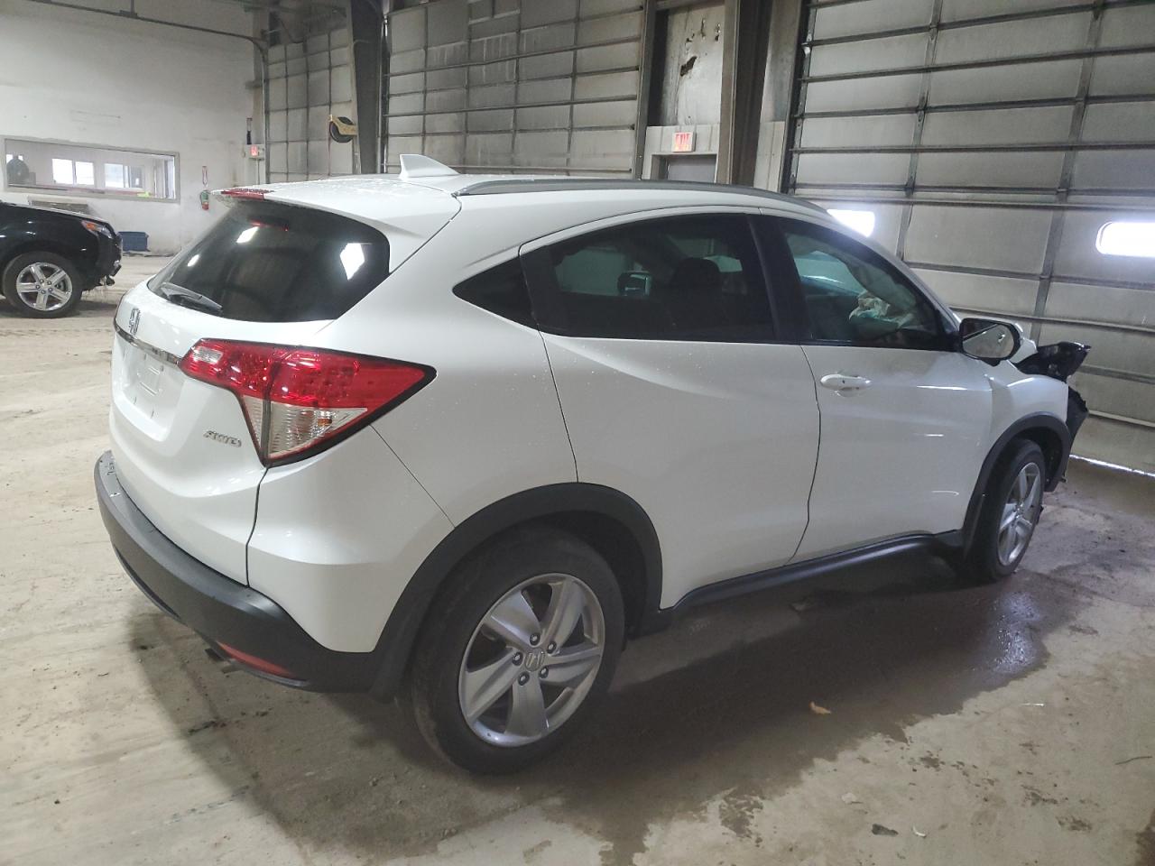 2020 Honda HR-V VIN 3CZRU6H54LM718953 Copart auction photo, front end damage thumbnail 3