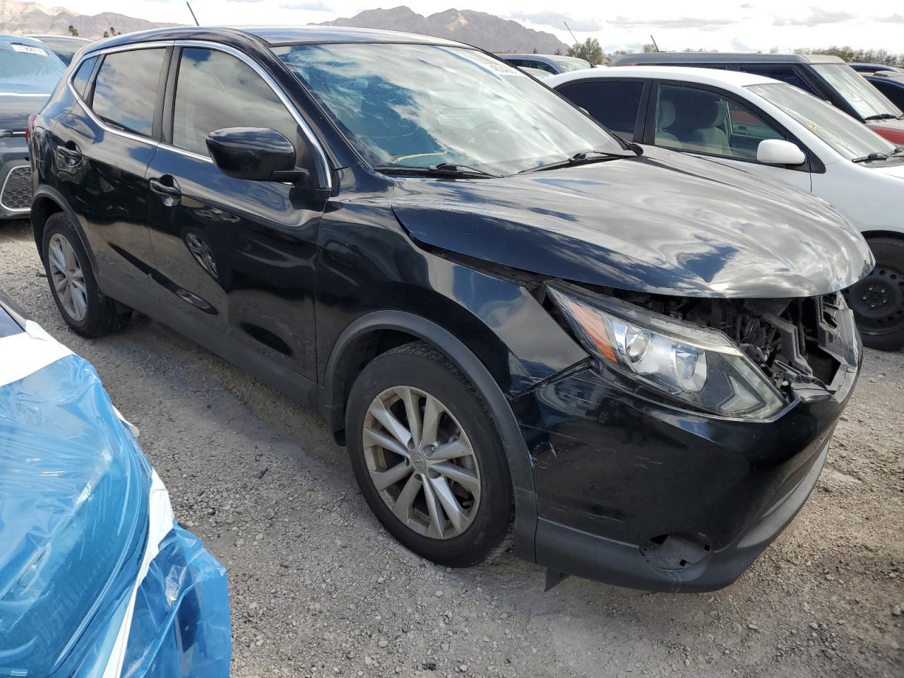 2017 Nissan Rogue VIN JN1BJ1CP0HW016862 Copart auction photo, front end / rear end damage thumbnail 4