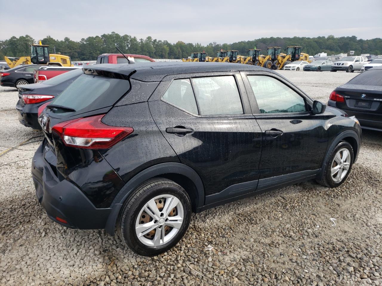 2020 Nissan Kicks VIN 3N1CP5BV7LL563846 Copart auction photo, rear end / front end damage thumbnail 3