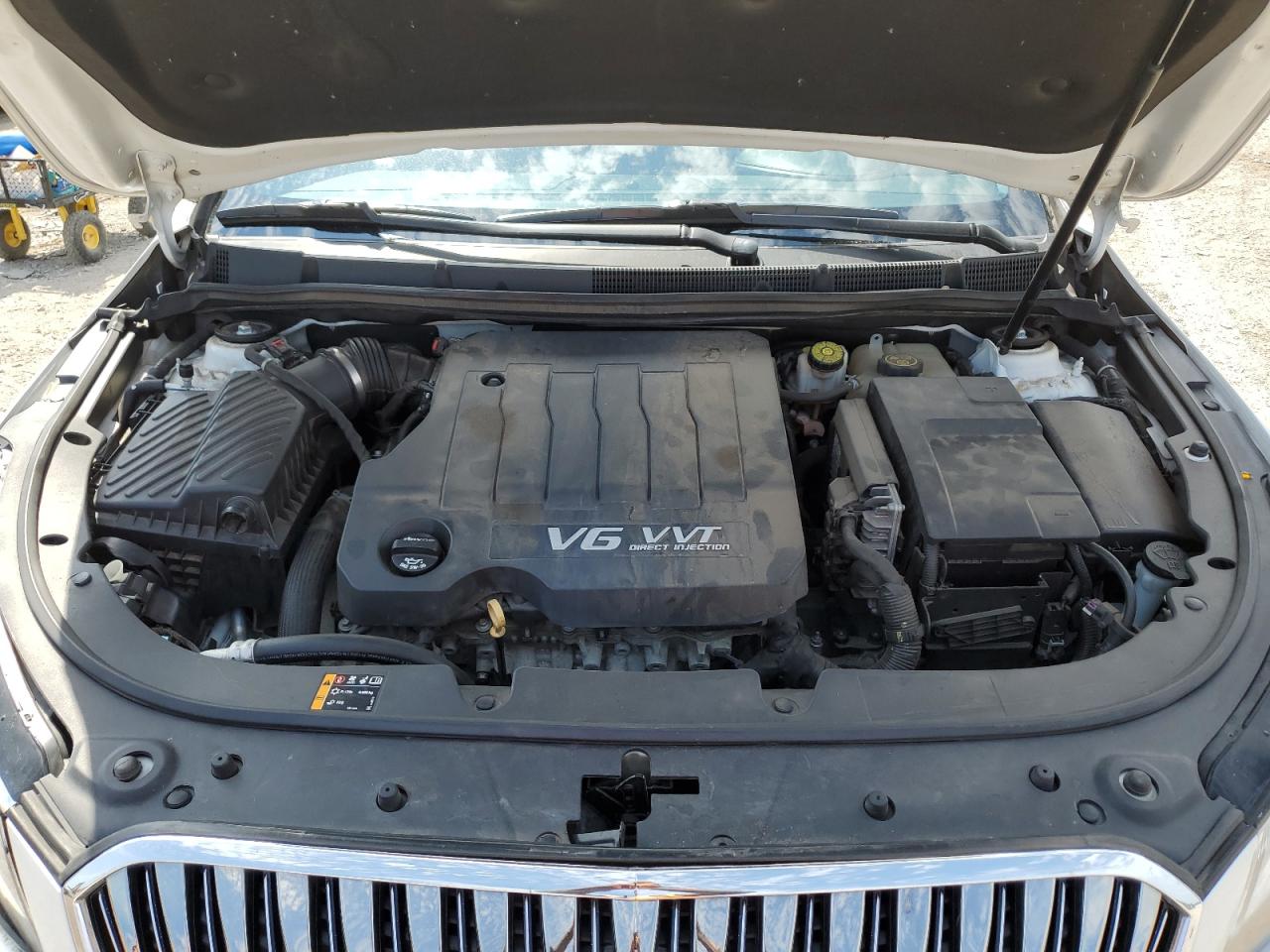 2016 Buick LaCrosse VIN 1G4G45G33GF271055 Copart auction photo, front end / minor dent/scratches damage thumbnail 13