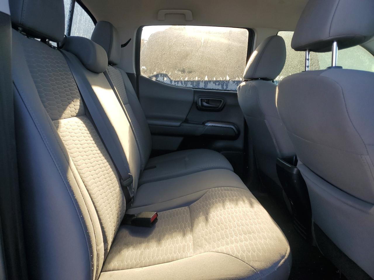 2018 Toyota Tacoma VIN 5TFBZ5DN8JX004369 Copart auction photo, front end damage thumbnail 11