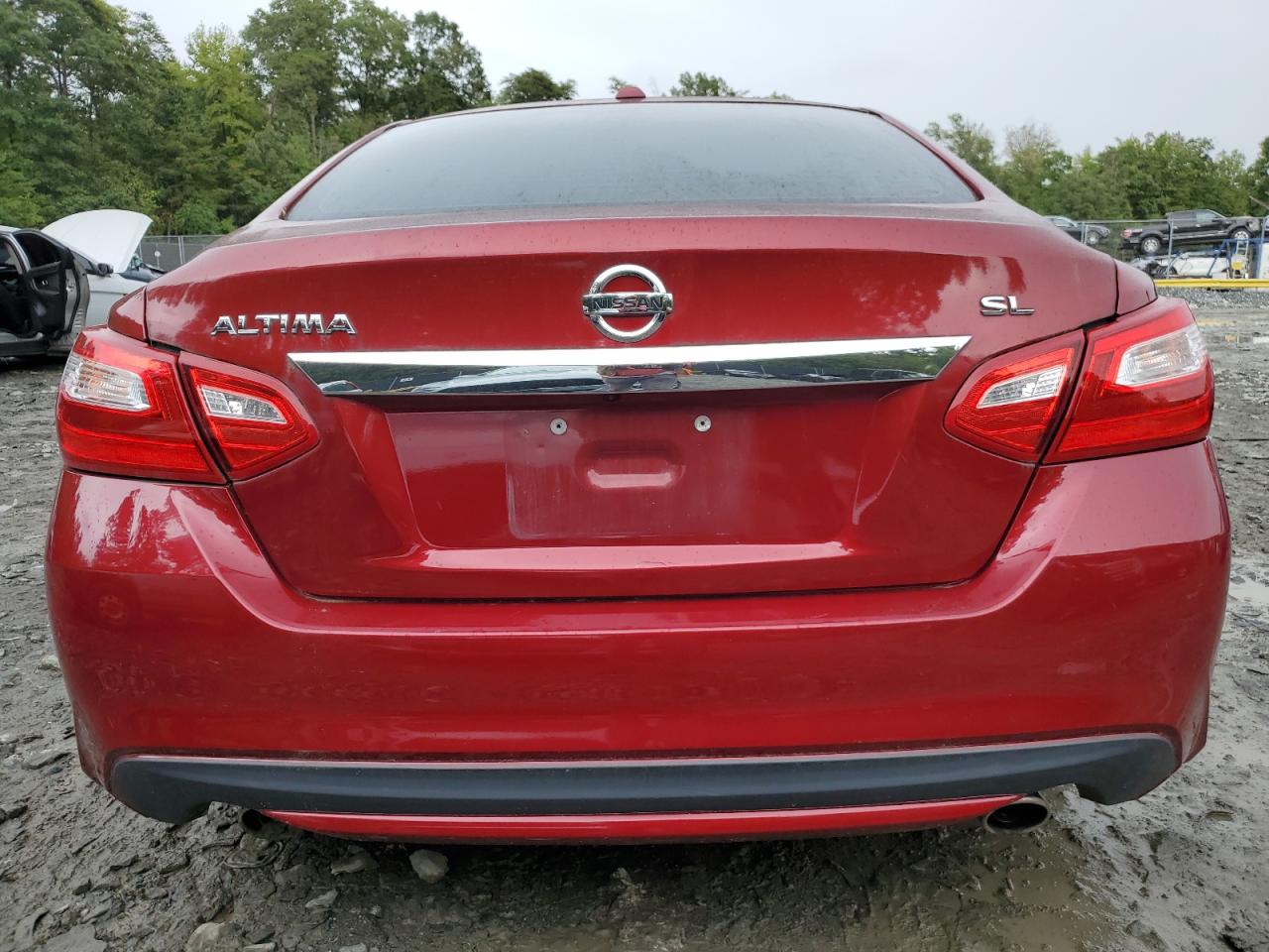2017 Nissan Altima VIN 1N4AL3AP2HC277192 Copart auction photo, vandalism damage thumbnail 6