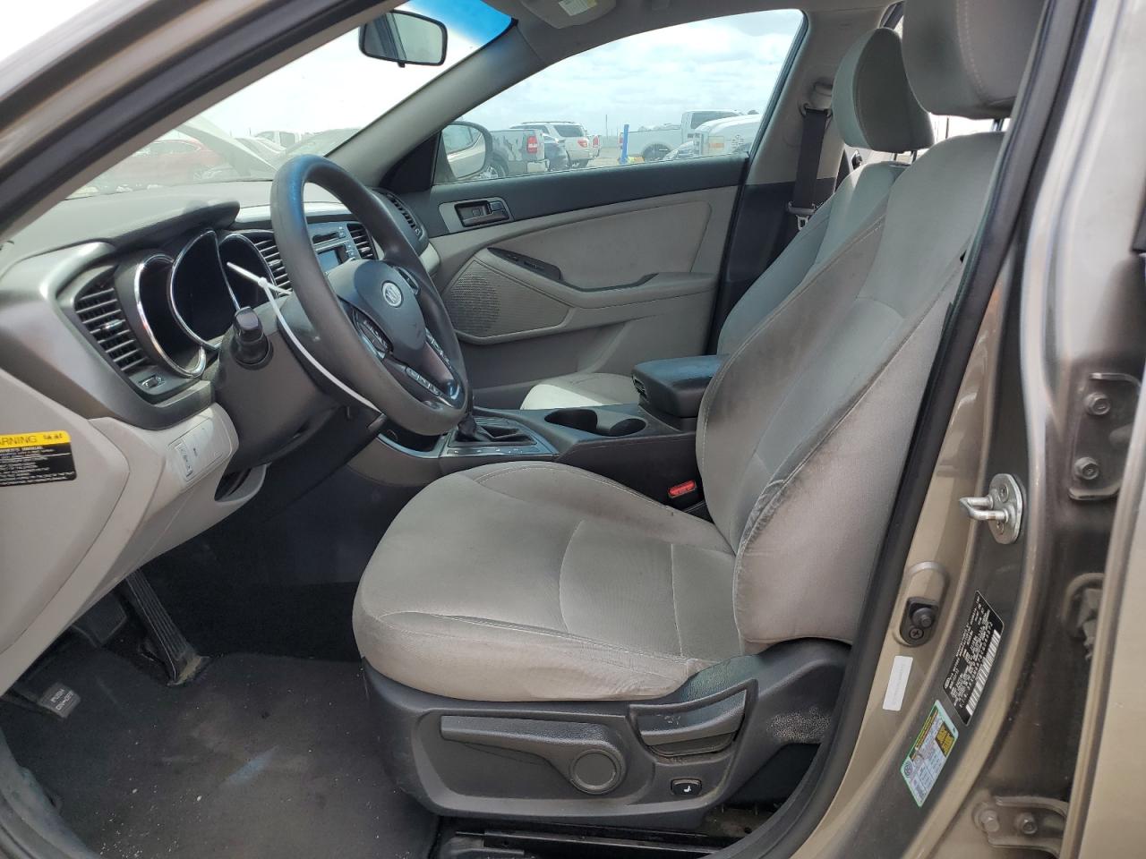 2012 KIA Optima VIN 5XXGM4A78CG063372 Copart auction photo, normal wear / minor dent/scratches damage thumbnail 7