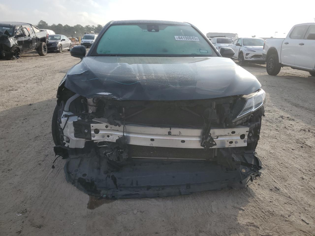 2020 Toyota Camry VIN 4T1G11AK7LU324928 Copart auction photo, front end / side damage thumbnail 5