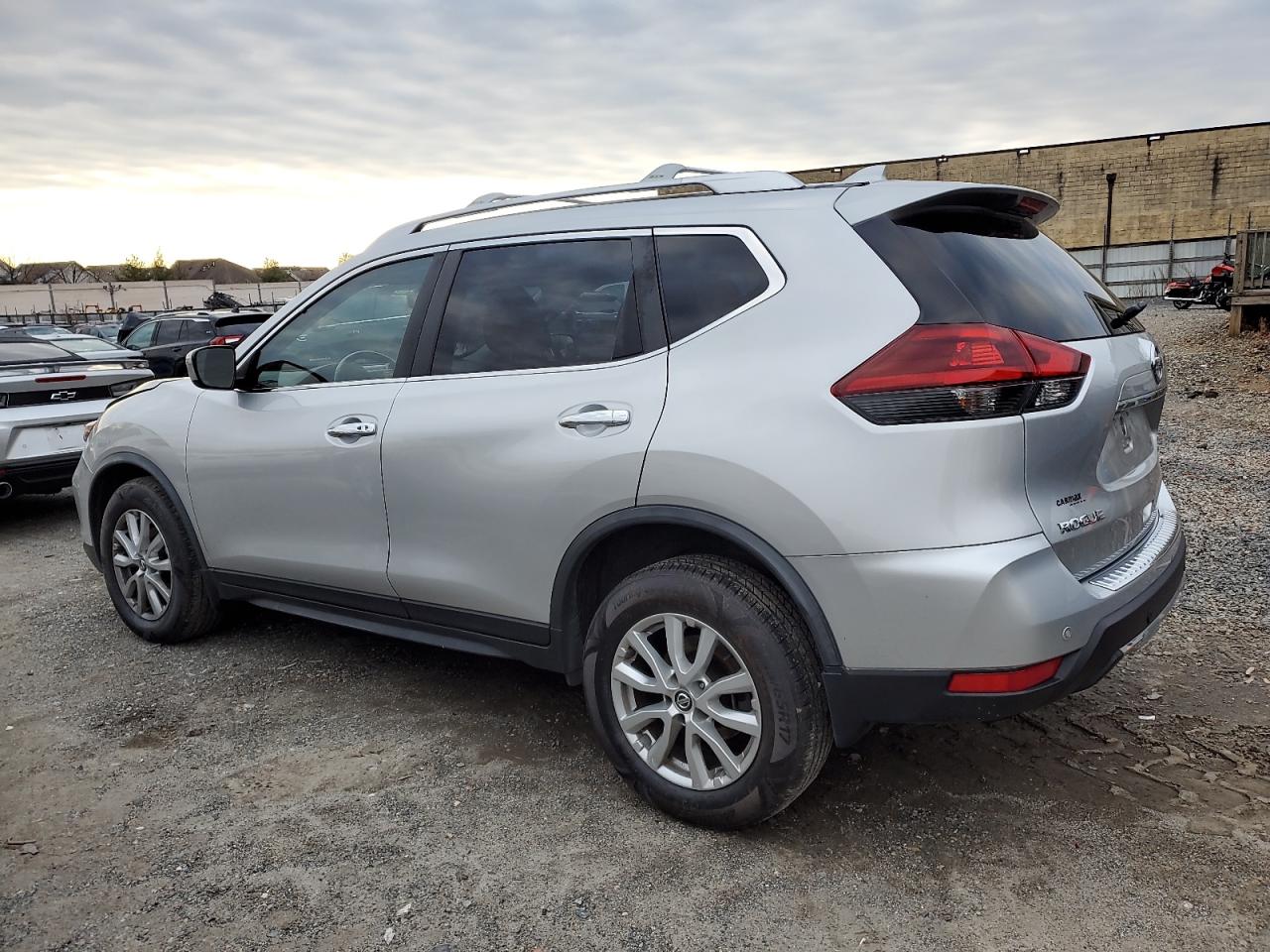 2020 Nissan Rogue VIN JN8AT2MV3LW124914 Copart auction photo, side damage thumbnail 2