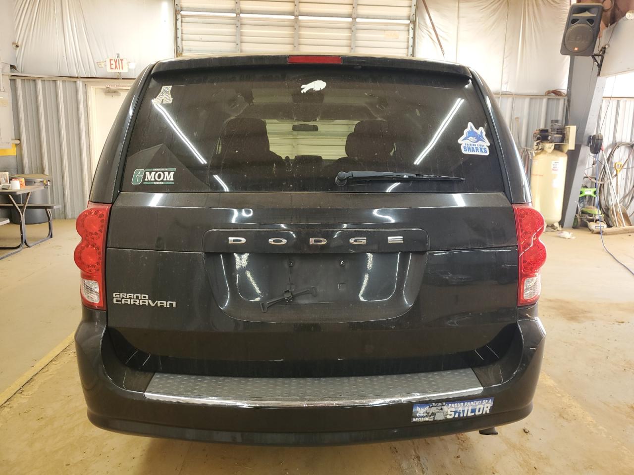 2013 Dodge Caravan VIN 2C4RDGBG0DR567951 Copart auction photo, minor dent/scratches damage thumbnail 6