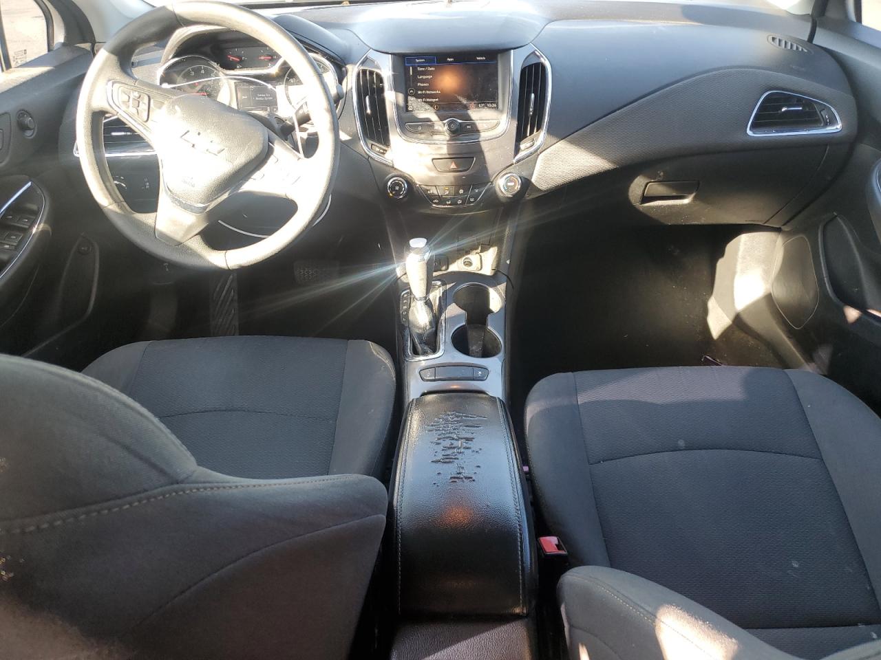 2019 Chevrolet Cruze VIN 1G1BC5SM9K7124249 Copart auction photo, front end damage thumbnail 8