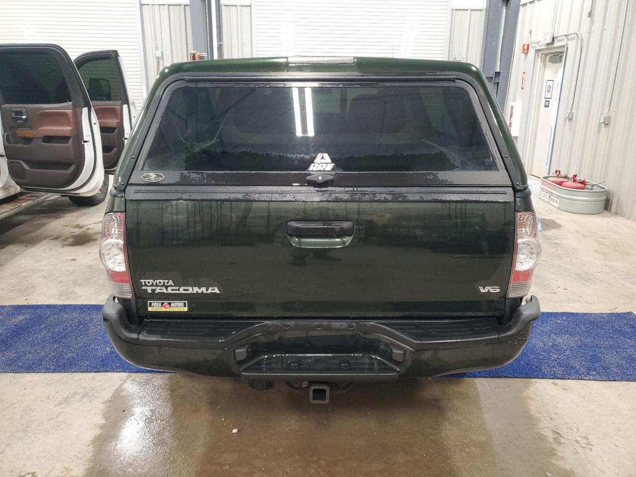 2014 Toyota Tacoma VIN 3TMMU4FN0EM070943 Copart auction photo, front end damage thumbnail 6
