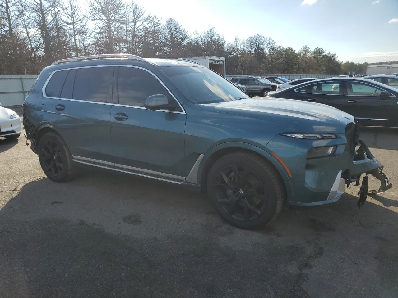 2024 BMW X7 VIN 5UX23EM03R9S26340 Copart auction photo, front end / rear end damage thumbnail 4