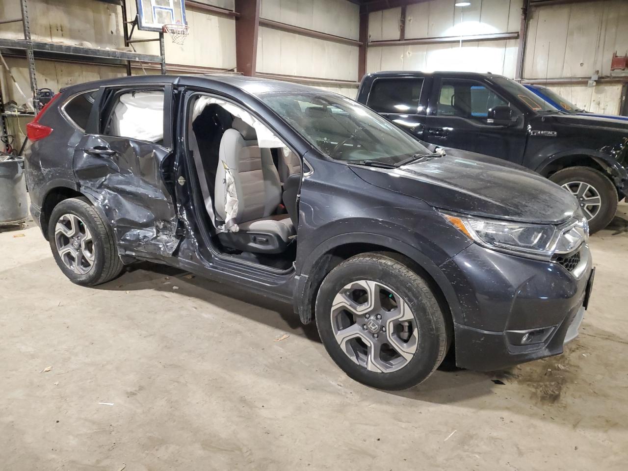 2019 Honda CR-V VIN 7FARW2H81KE022402 Copart auction photo, side / minor dent/scratches damage thumbnail 4