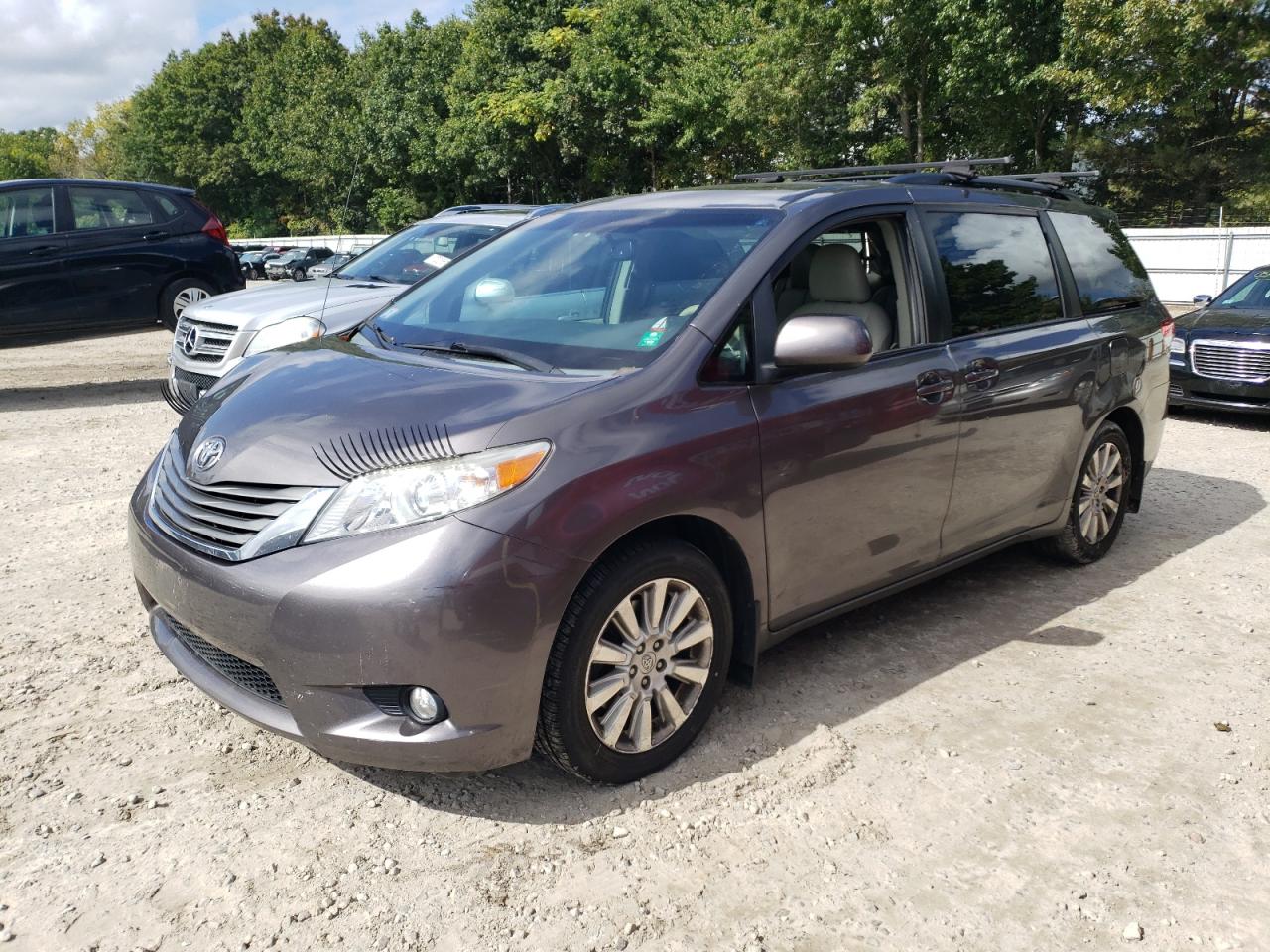 2014 Toyota Sienna VIN 5TDDK3DC0ES085623