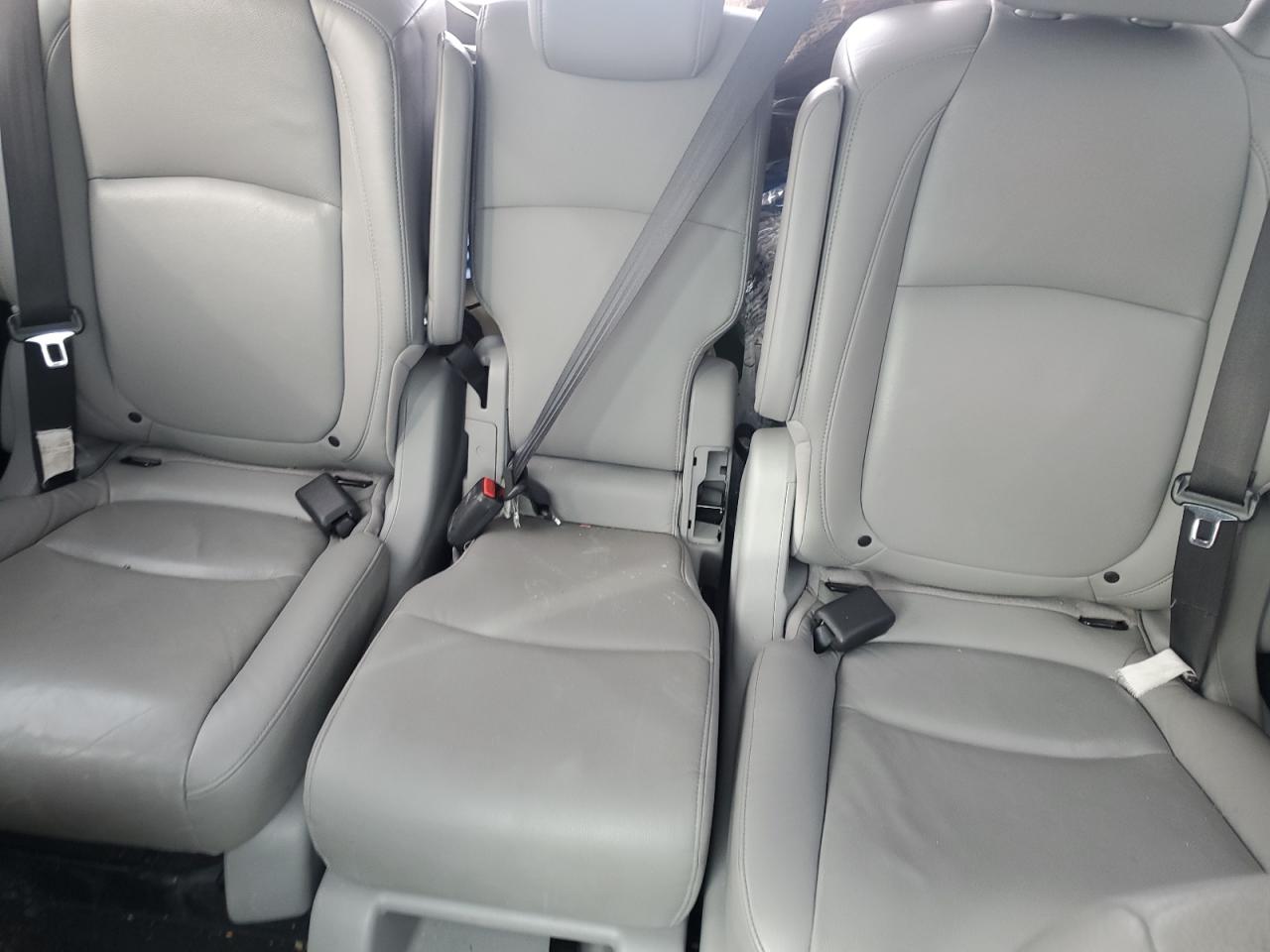 2019 Honda Odyssey VIN 5FNRL6H70KB026945 Copart auction photo, rear end damage thumbnail 11