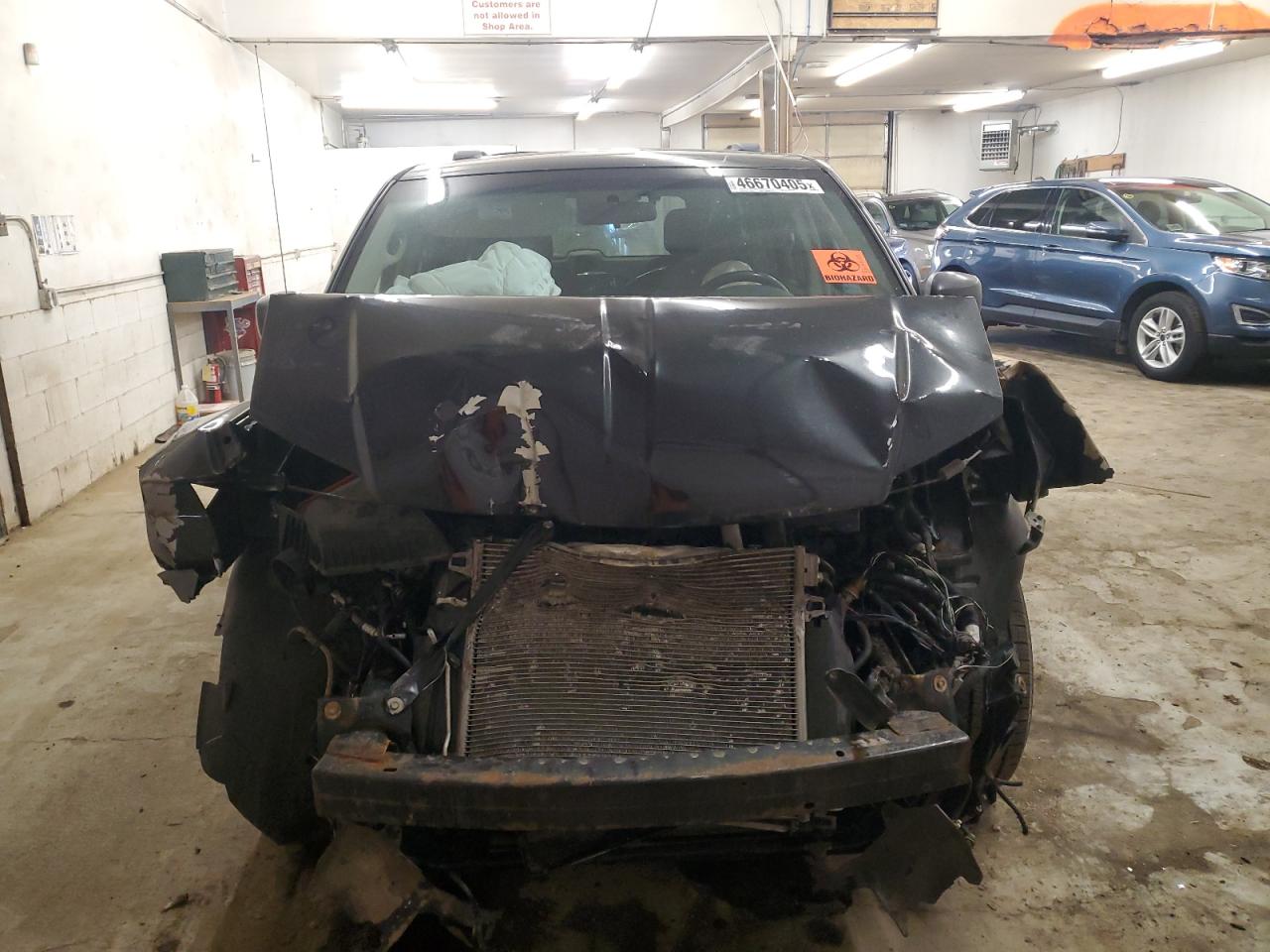2011 Chrysler Town & Country VIN 2A4RR8DG0BR616206 Copart auction photo, front end damage thumbnail 5