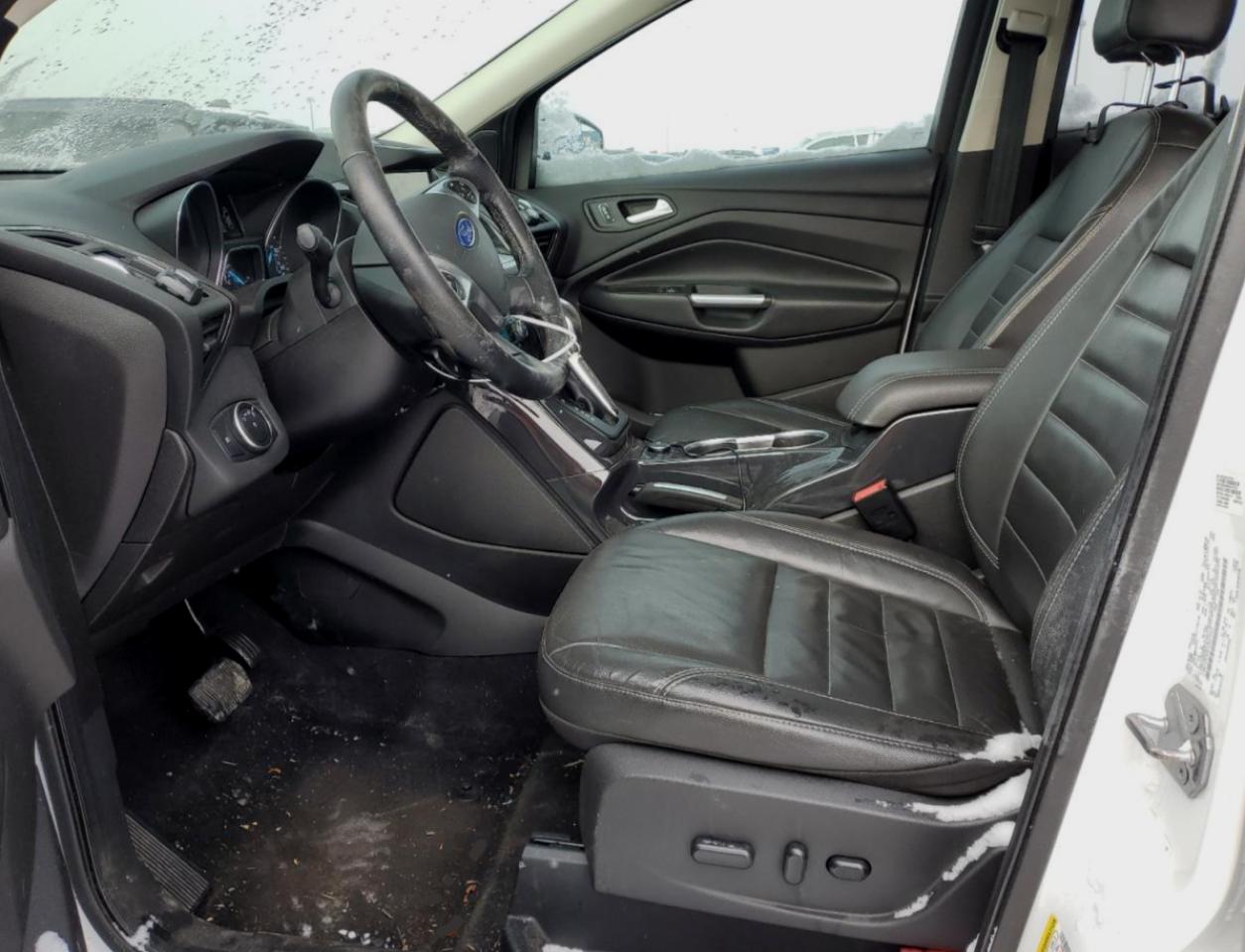 2015 Ford Escape VIN 1FMCU9J95FUB17301 Copart auction photo, front end / side damage thumbnail 7