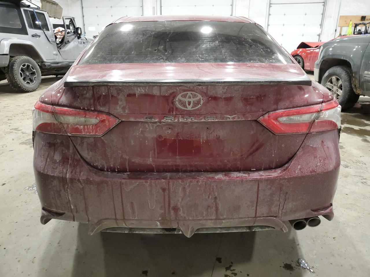 2018 Toyota Camry VIN 4T1B11HK5JU546445 Copart auction photo, front end damage thumbnail 6