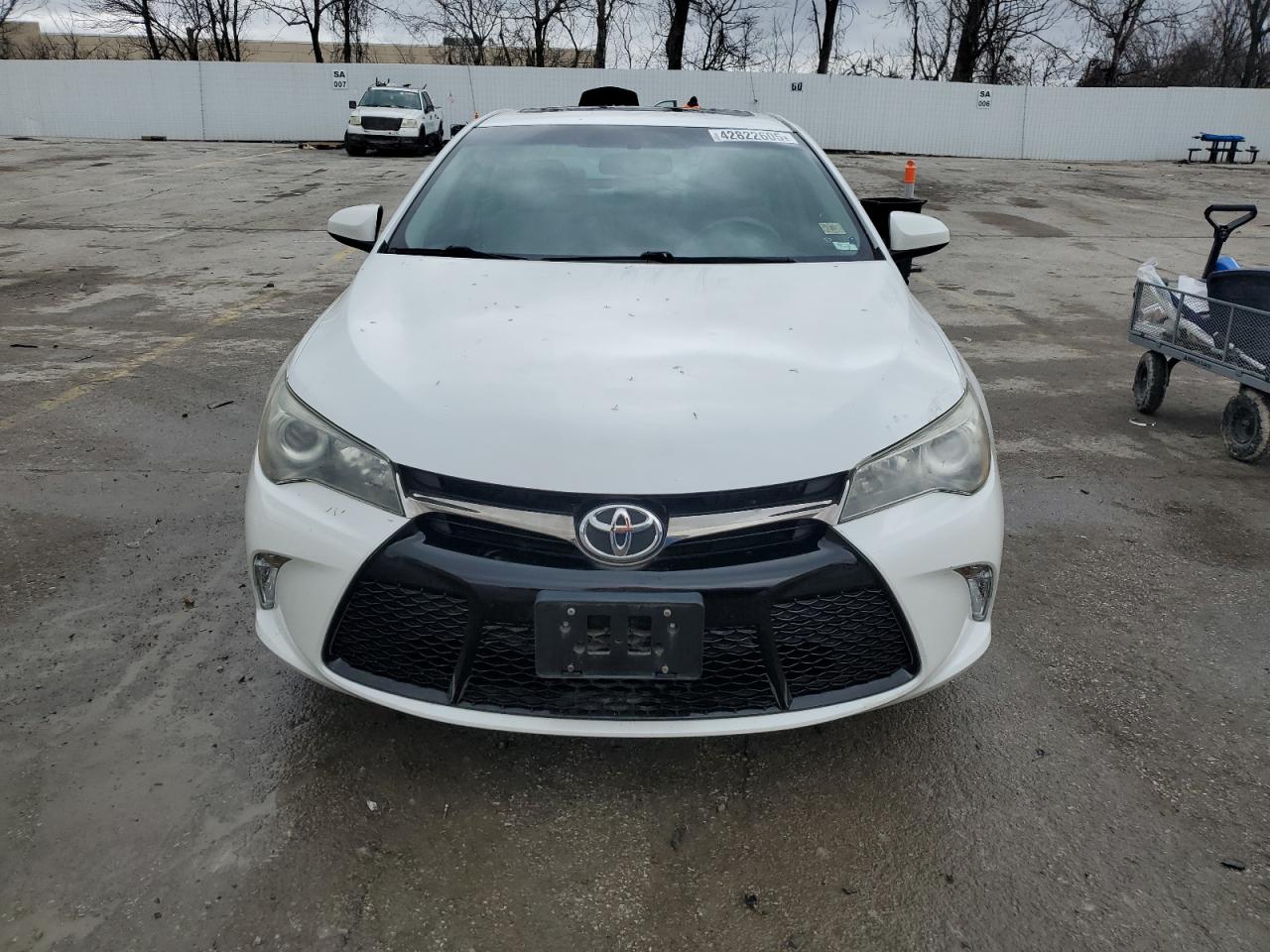 2017 Toyota Camry VIN 4T1BF1FK6HU629333 Copart auction photo, minor dent/scratches damage thumbnail 5