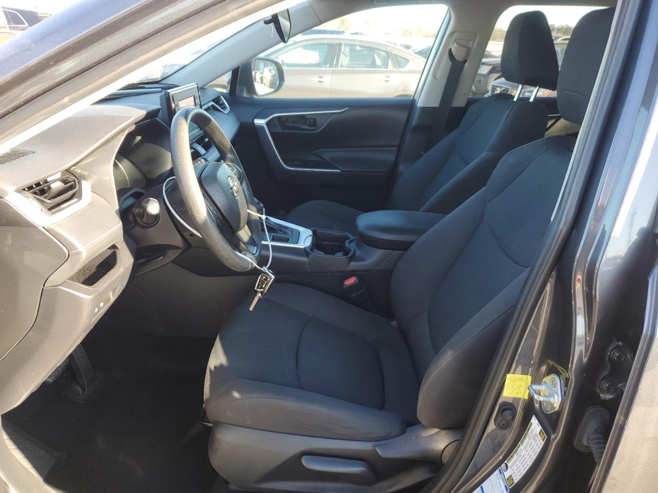 2019 Toyota RAV 4 VIN 2T3G1RFV1KW010697 Copart auction photo, front end / minor dent/scratches damage thumbnail 7