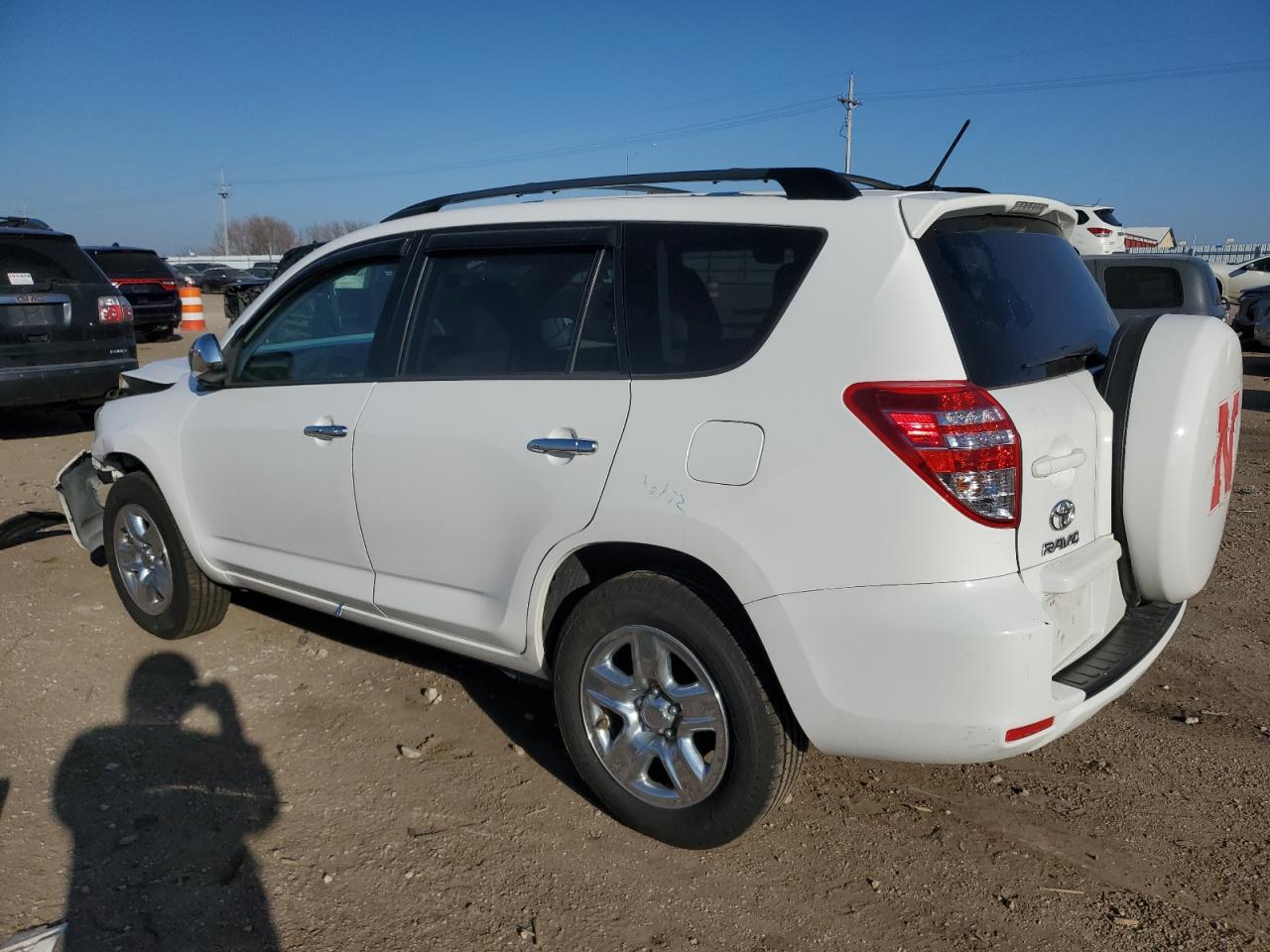 2012 Toyota RAV 4 VIN 2T3BK4DV6CW072479 Copart auction photo, front end damage thumbnail 2
