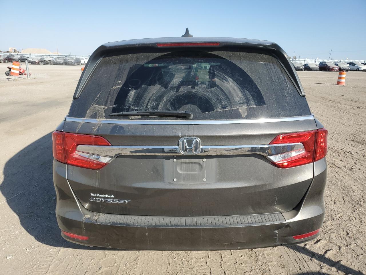 2018 Honda Odyssey VIN 5FNRL6H79JB110518 Copart auction photo, vandalism / rear end damage thumbnail 6