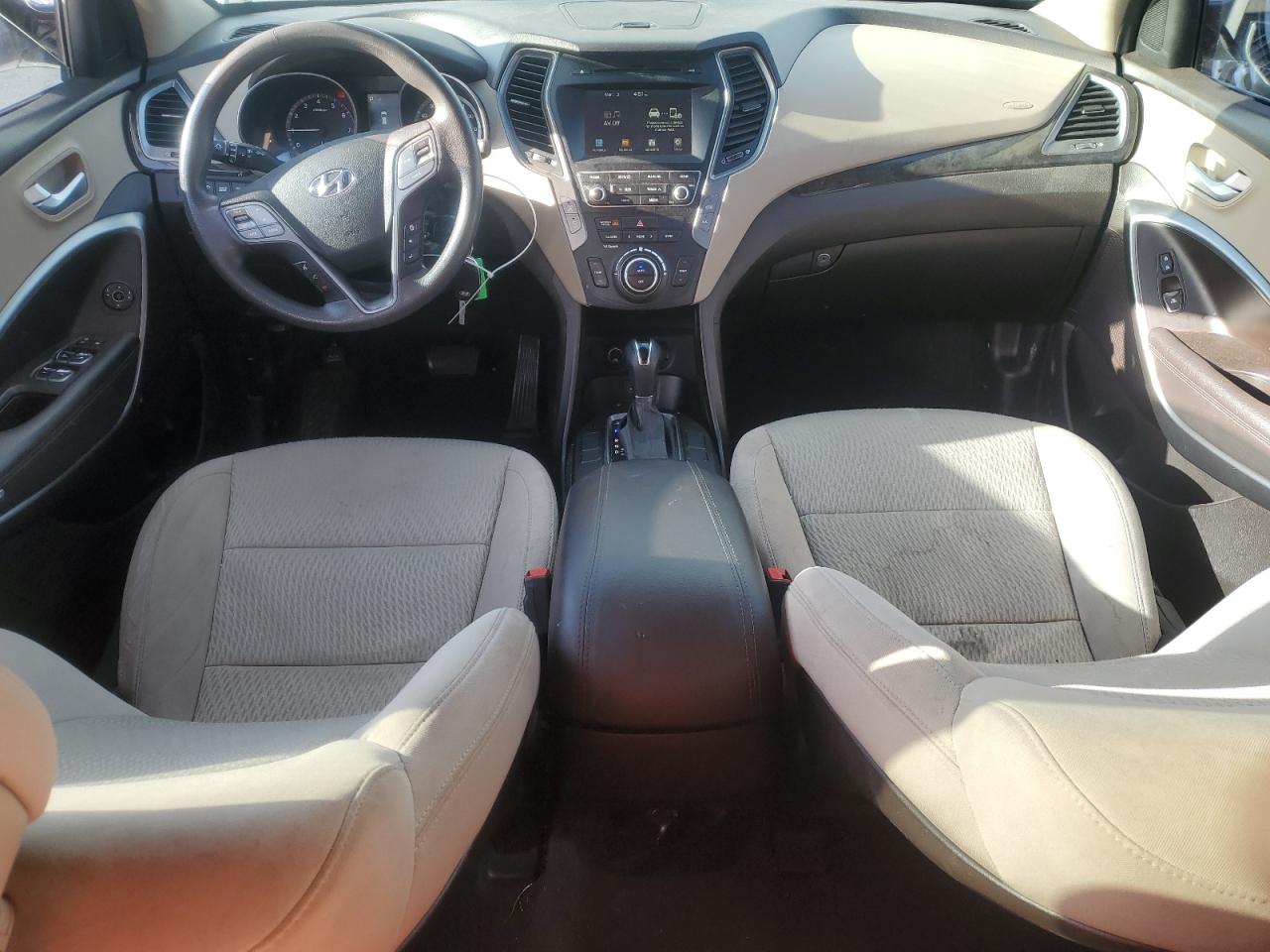 2017 Hyundai Santa Fe VIN 5XYZU3LB4HG390259 Copart auction photo, rear end damage thumbnail 8