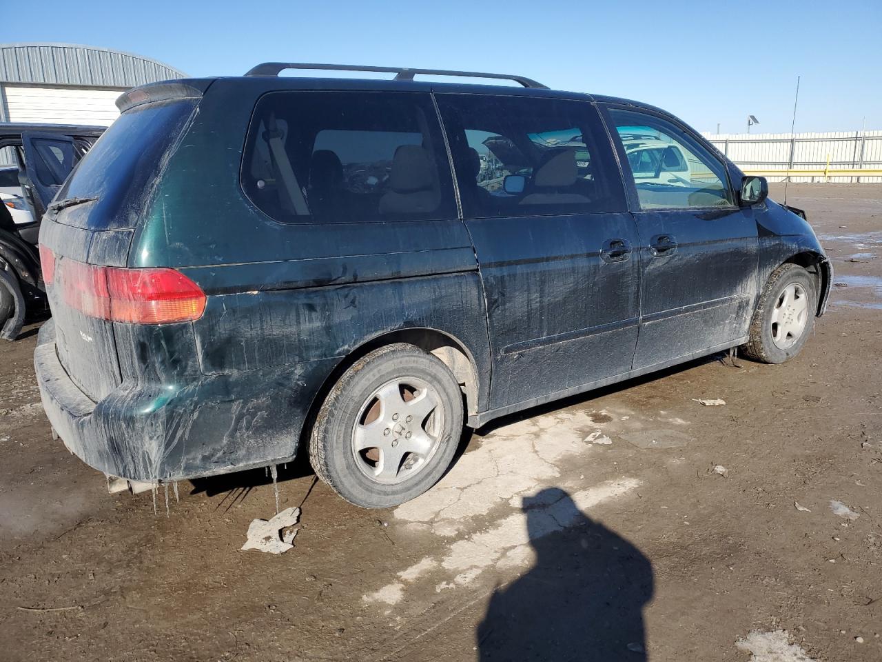 2000 Honda Odyssey VIN 2HKRL1864YH507382 Copart auction photo, front end damage thumbnail 3