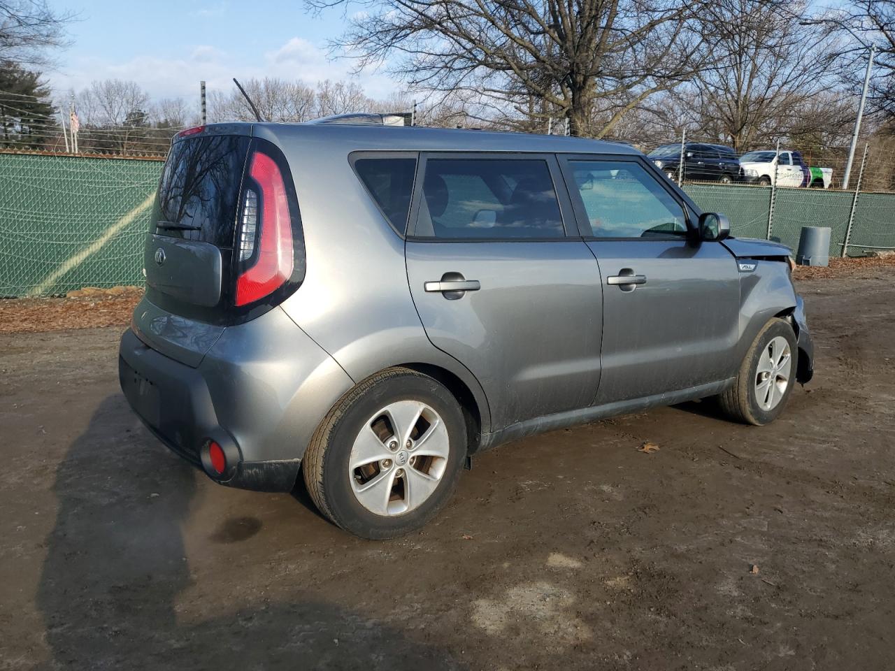 2015 KIA Soul VIN KNDJN2A23F7198056 Copart auction photo, front end damage thumbnail 3