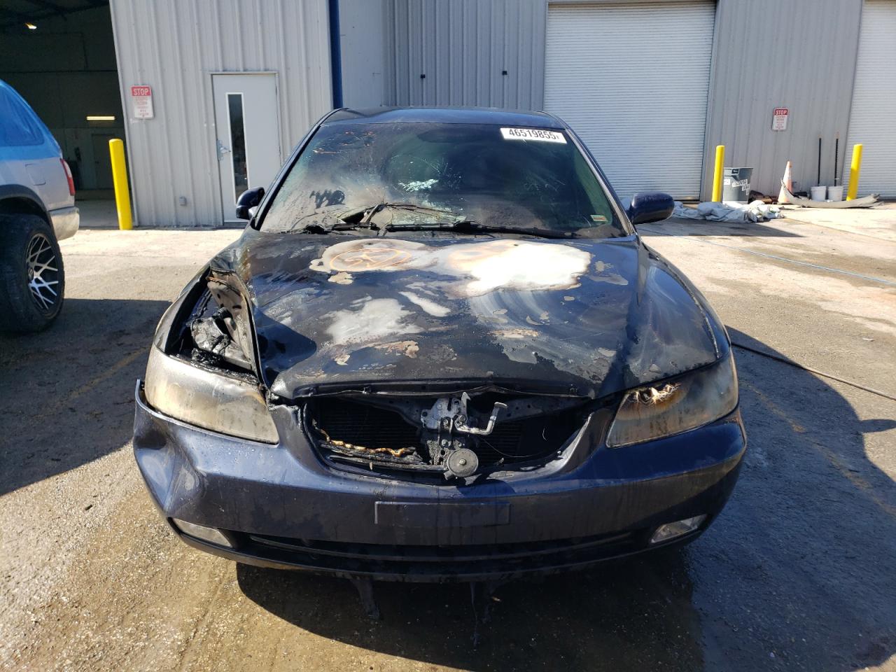 2006 Hyundai Azera VIN KMHFC46F76A069190 Copart auction photo, burn - engine / burn - interior damage thumbnail 5
