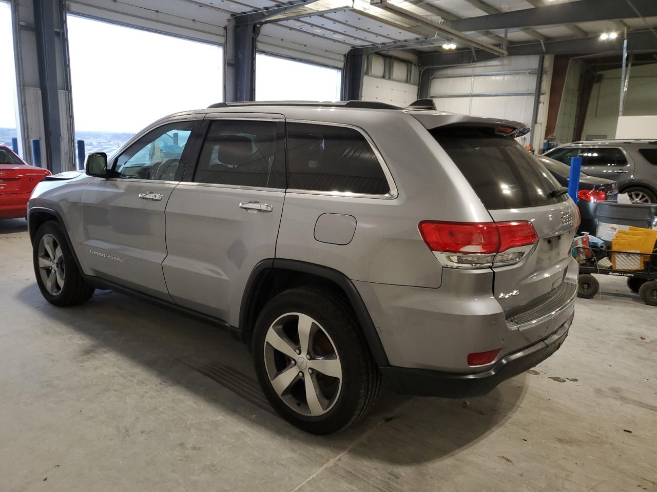 2015 Jeep Grand Cherokee VIN 1C4RJFBG4FC712729 Copart auction photo, front end damage thumbnail 2