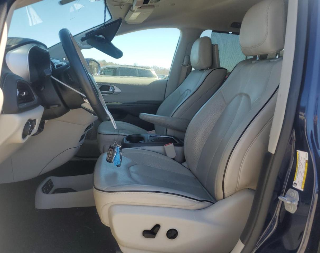 2019 Chrysler Pacifica VIN 2C4RC1N71KR645663 Copart auction photo, front end / minor dent/scratches damage thumbnail 7